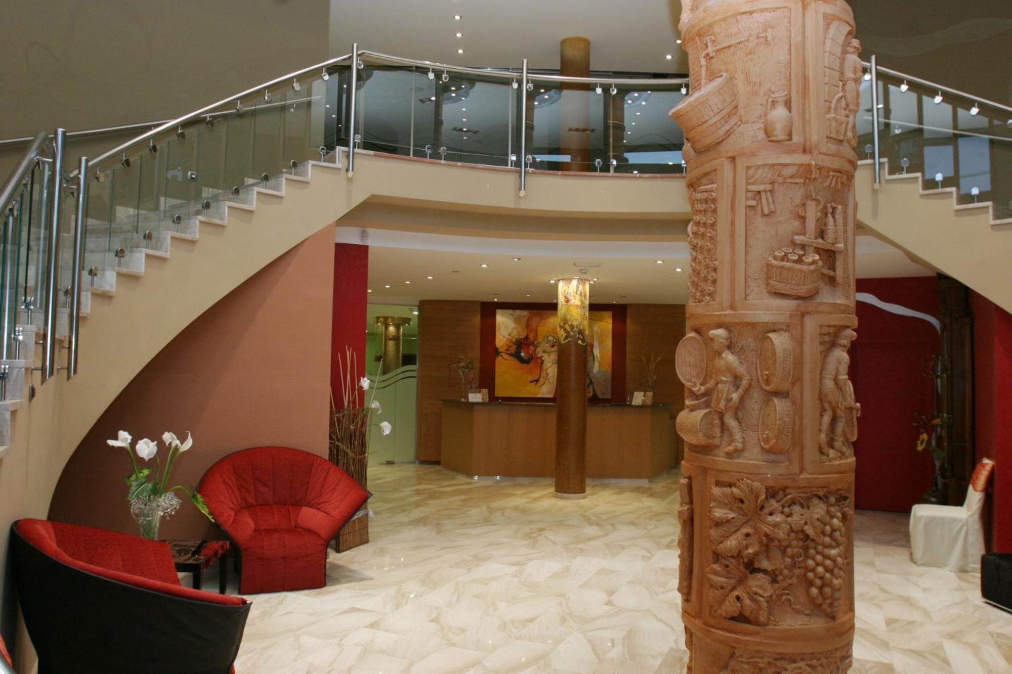 Hotel Fonda Neus Sant Sadurni d'Anoia Exterior photo