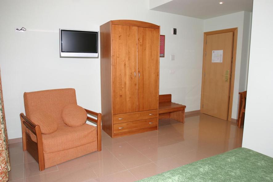 Hotel Fonda Neus Sant Sadurni d'Anoia Exterior photo