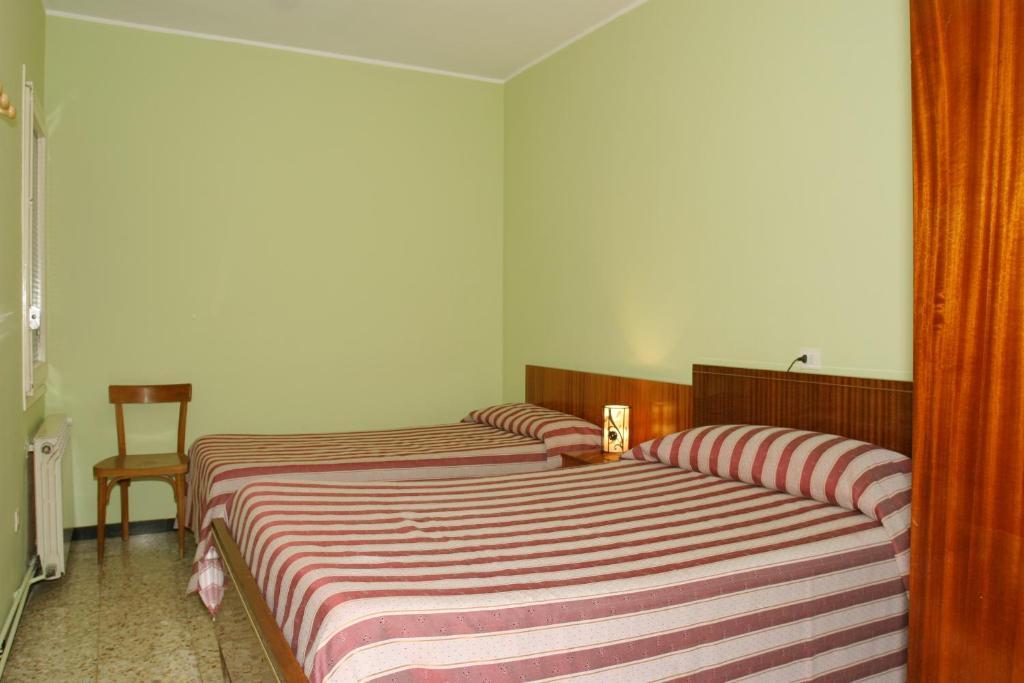 Hotel Fonda Neus Sant Sadurni d'Anoia Exterior photo