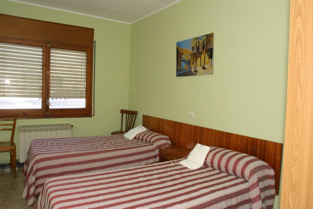 Hotel Fonda Neus Sant Sadurni d'Anoia Exterior photo