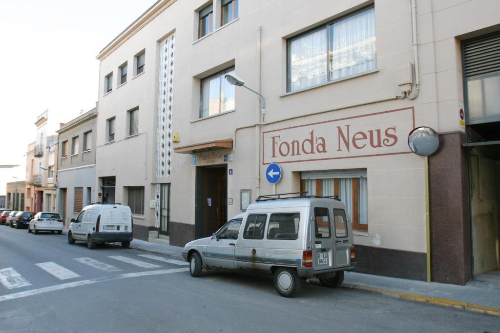 Hotel Fonda Neus Sant Sadurni d'Anoia Exterior photo